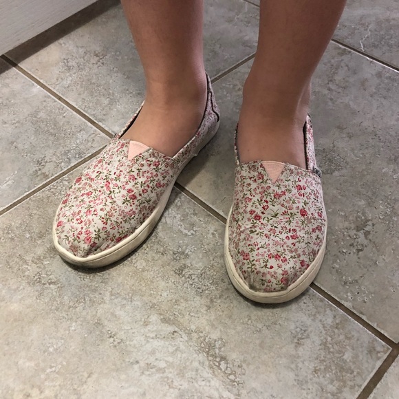 ♡☆Toms Shoes for Kids! ☆♡ - Picture 1 of 4